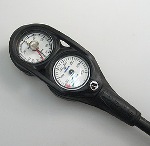 Apeks Console, SPG, Depth Gauge, 5000 PSI | Apeks is renowned throughout the world for quality dive equipment and as much care is taken with the manufacture of our gauge consoles as we take with our breathing apparatus. Our 2 Gauge console combines a pressure (contents) gauge and a depth gauge housed in a specially designed case. The unit is completed with a high pressure hose. | The console clearly displays your pressure and depth readings for easy viewing under water and the dials have a long phosphorescent effect for better reading in poor visibility conditions. The Pressure Gauge provides accurate pressure readings with a range up to 5000 psi.