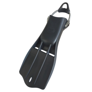 XS Scuba Seeker Fins | Rugged vented rubber fin popular for experienced divers and Public Safety applications. | Scuba Center